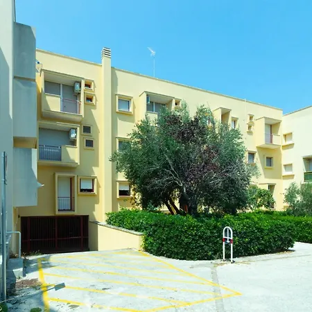 Craulo Апарт-отель 4*